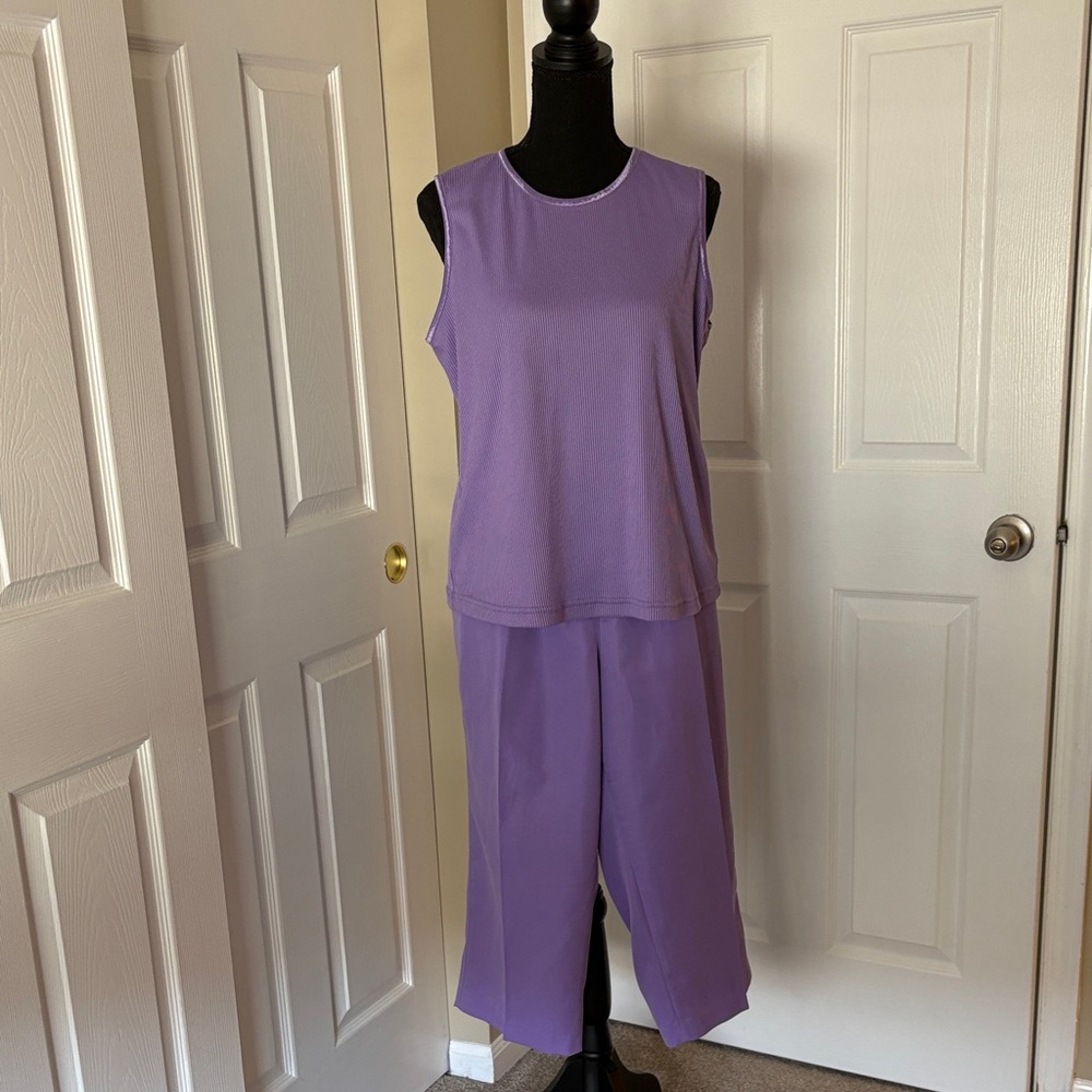 Alia Lavender Ribbed Top and Cropped Bottom Set